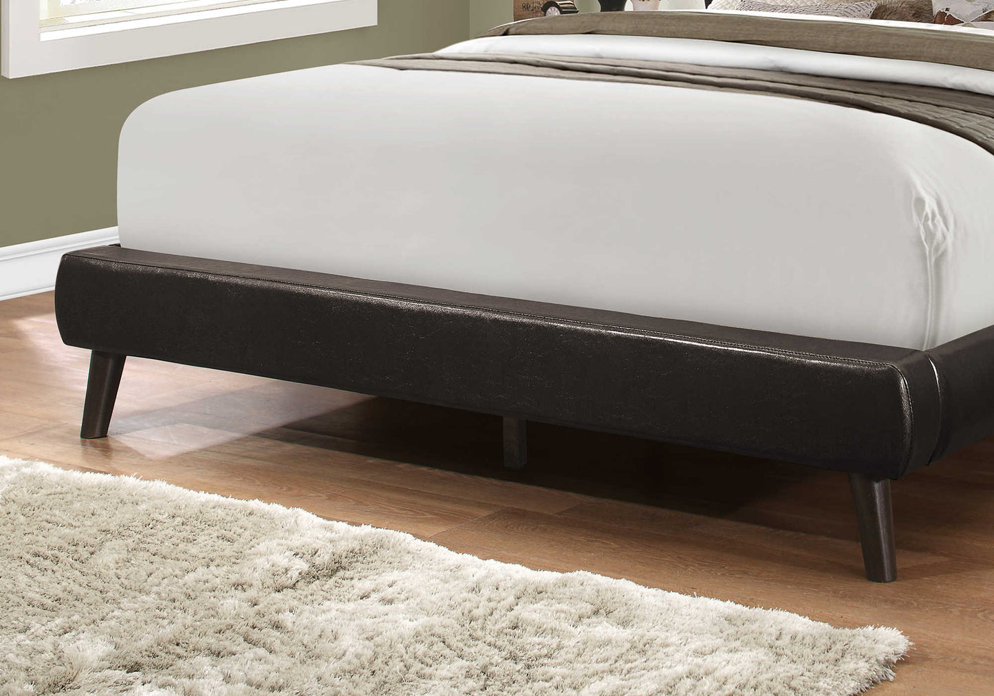 Lit Queen Complet / Pattes en Bois Simili-Cuir Brun Foncé / #MO5982Q