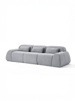 Sofa modulaire Mia gris de TOCO Meubles avec trois sections et coussins assortis au design contemporain