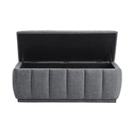 Banc de rangement Charlevoix gris ouvert montrant le rangement intérieur