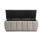 Banc de rangement Charlevoix taupe ouvert montrant le rangement intérieur