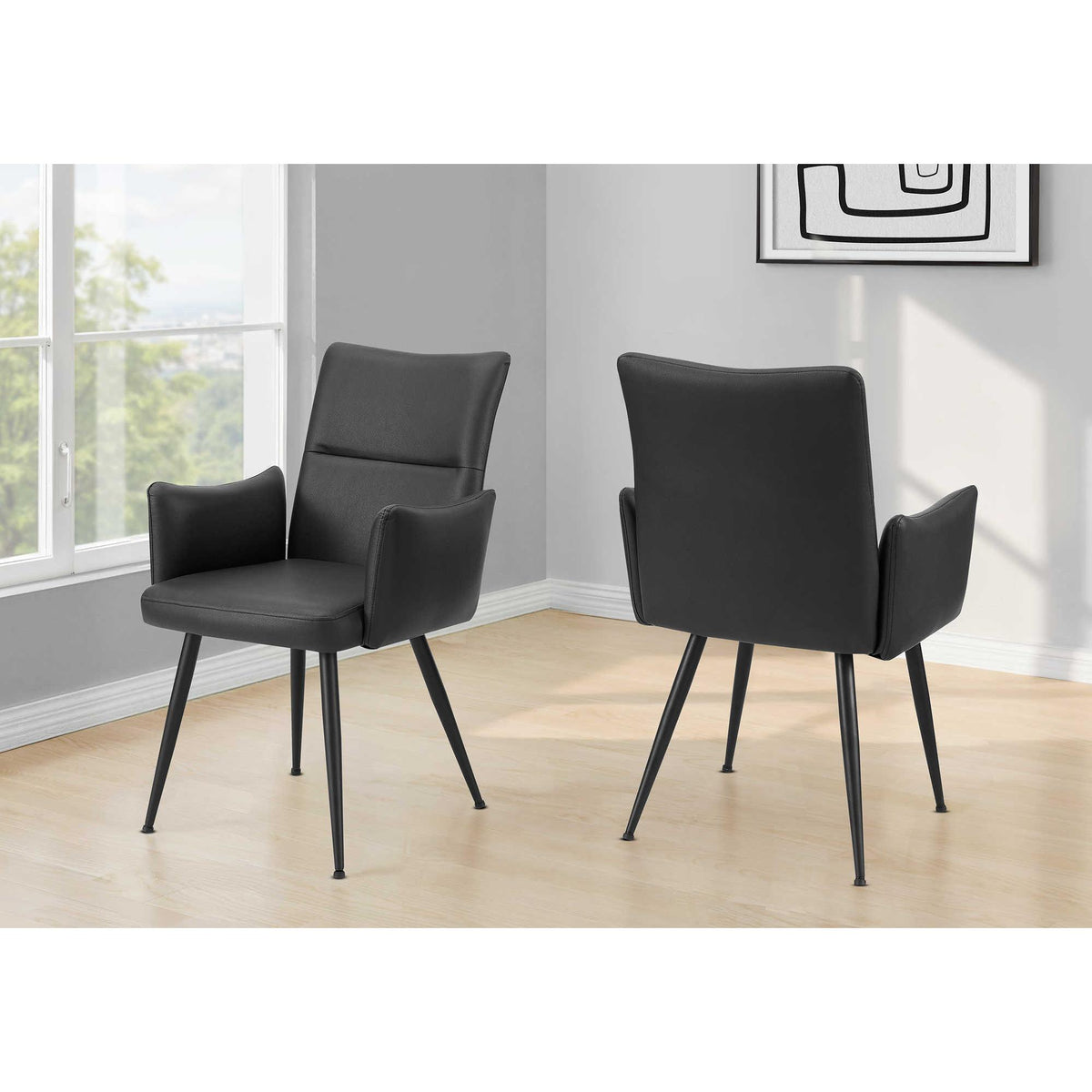 Chaise Bali - similicuir noir et pattes en métal noir