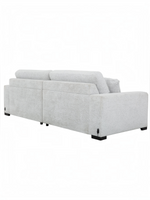 Vue arrière du sofa extensible Sacha de TOCO Meubles en tissu gris perle avec mécanisme électrique et pieds noirs