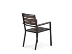 Chaise extérieure Transformer en noyer foncé, cadre noir – vue de dos, sur fond blanc – Meubles TOCO