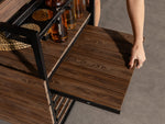 Chariot-bar extérieur Transformer en noyer foncé, cadre noir – rangement intégré – Meubles TOCO