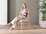Chaise ronde Transformer en chêne scandinave – mise en situation – Meubles TOCO
