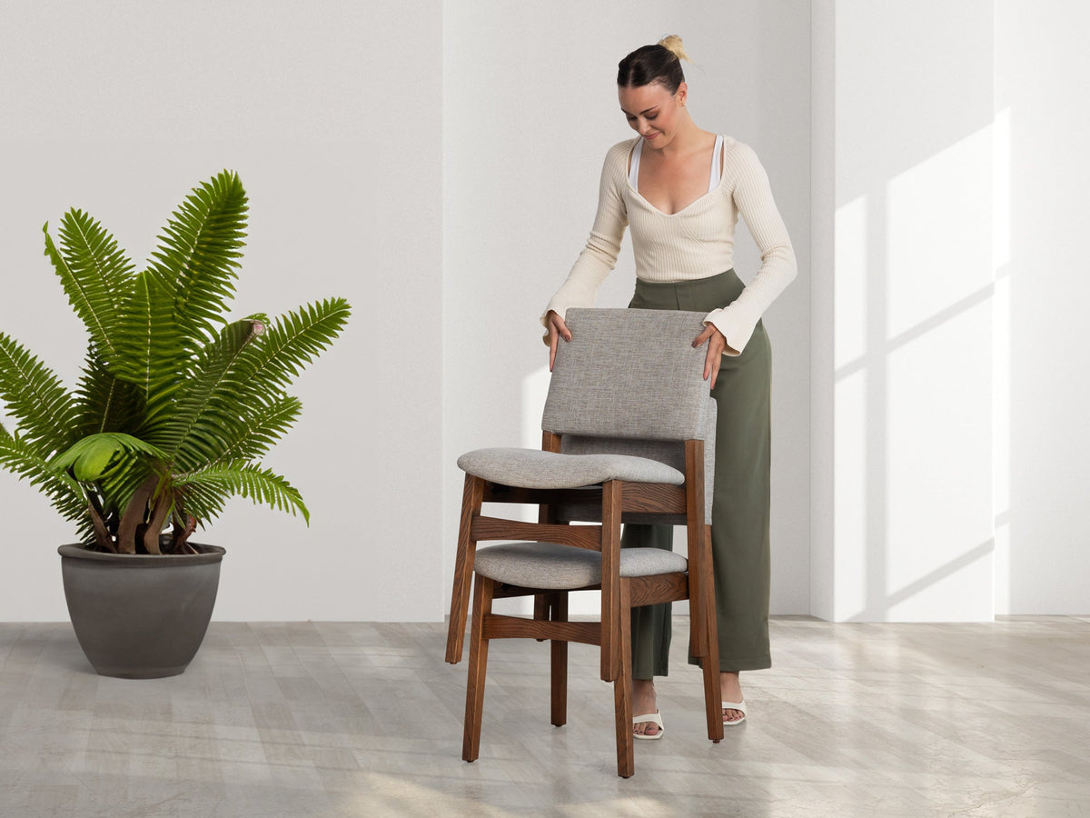 Chaise Transformer en noyer américain – mise en situation – Meubles TOCO