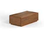 Table basse relevable Transformer en noyer américain – fermée, format compact, sur fond blanc – Meubles TOCO