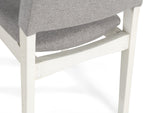 Chaise Transformer en bouleau canadien – gros plan sur le bois massif, vue de dos, sur fond blanc – Meubles TOCO