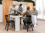 Table à manger extensible Transformer en bouleau canadien – avec 2 rallonge(s), mise en situation, décor des Fêtes – Meubles TOCO