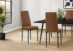 Chaise Remo cognac dans une salle à manger