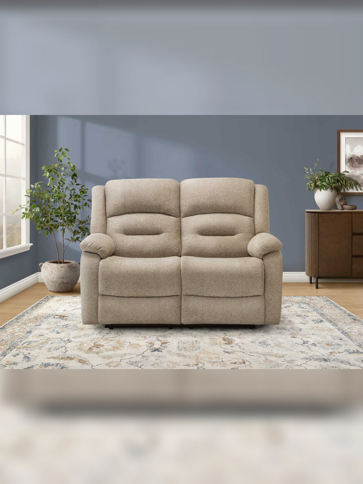 Causeuse inclinable Béatrice en beige – mise en situation dans un salon – Meubles TOCO