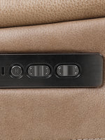 Chaise inclinable électrique Lewis en taupe – détail de la finition – Meubles TOCO