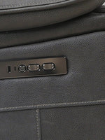 Sofa inclinable Lewis en gris foncé – détail de la finition – Meubles TOCO