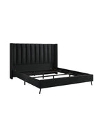 Lit plateforme TOCO Meubles Simone en velours noir avec tête de lit capitonnée verticale et pieds en métal