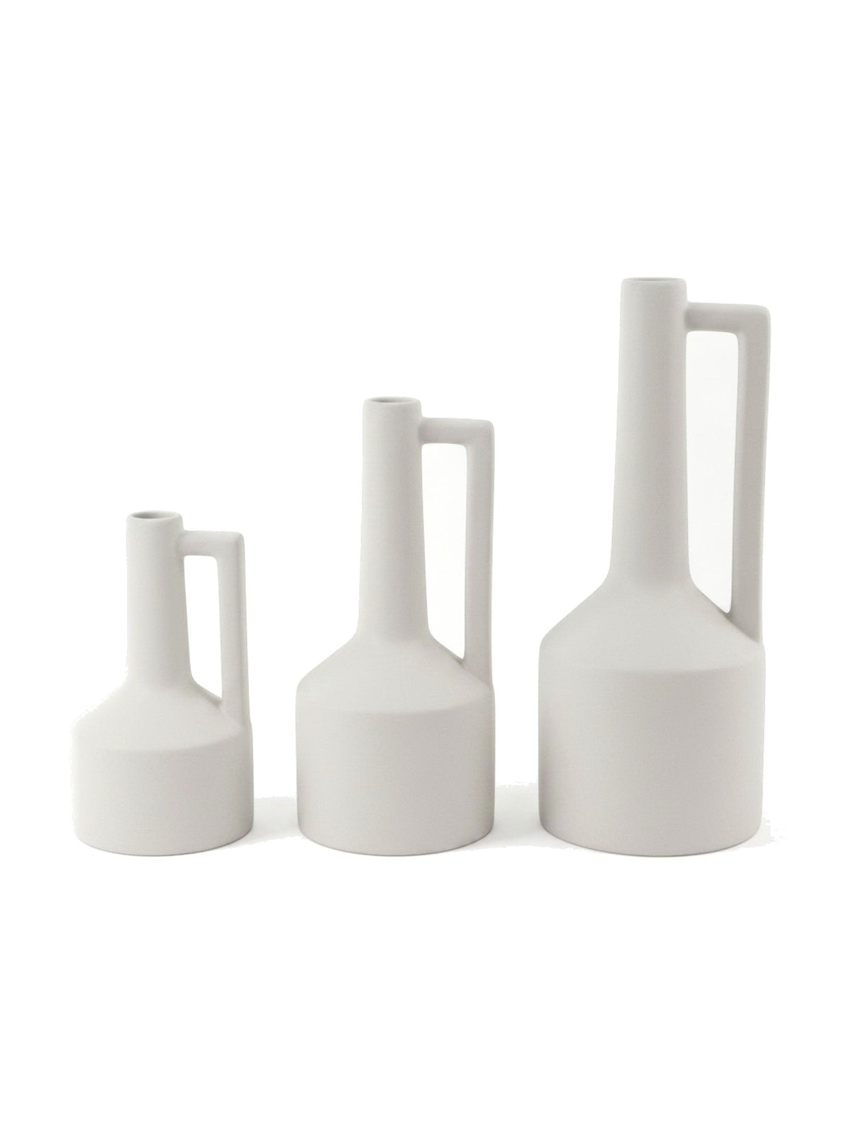 Ensemble de trois vases Burton en céramique blanche mate avec anse latérale, design épuré par TOCO Meubles