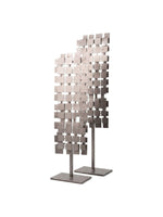 Objet décoratif rectangulaire TOCO Meubles Shaw II en métal gris composé de petits carrés assemblés sur socle