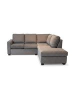 Sofa sectionnel gris Colonel de TOCO Meubles avec méridienne, design moderne et confortable en tissu texturé.