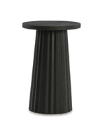 Table d'appoint ronde noire en bois massif TOCO Meubles avec base cannelée sculpturale, style contemporain.