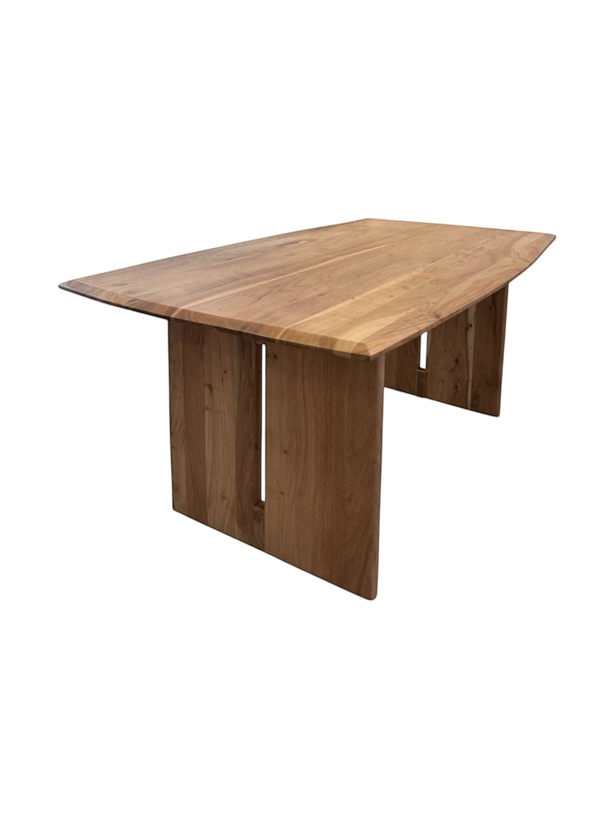 Table de salle à manger Fredo par TOCO Meubles en bois d'acacia massif avec un design épuré et une structure robuste.
