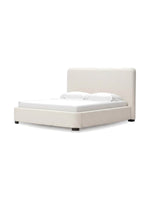 Très grand lit Paloma TOCO Meubles beige en tissu Nuvella avec tête de lit rembourrée au design moderne et épuré