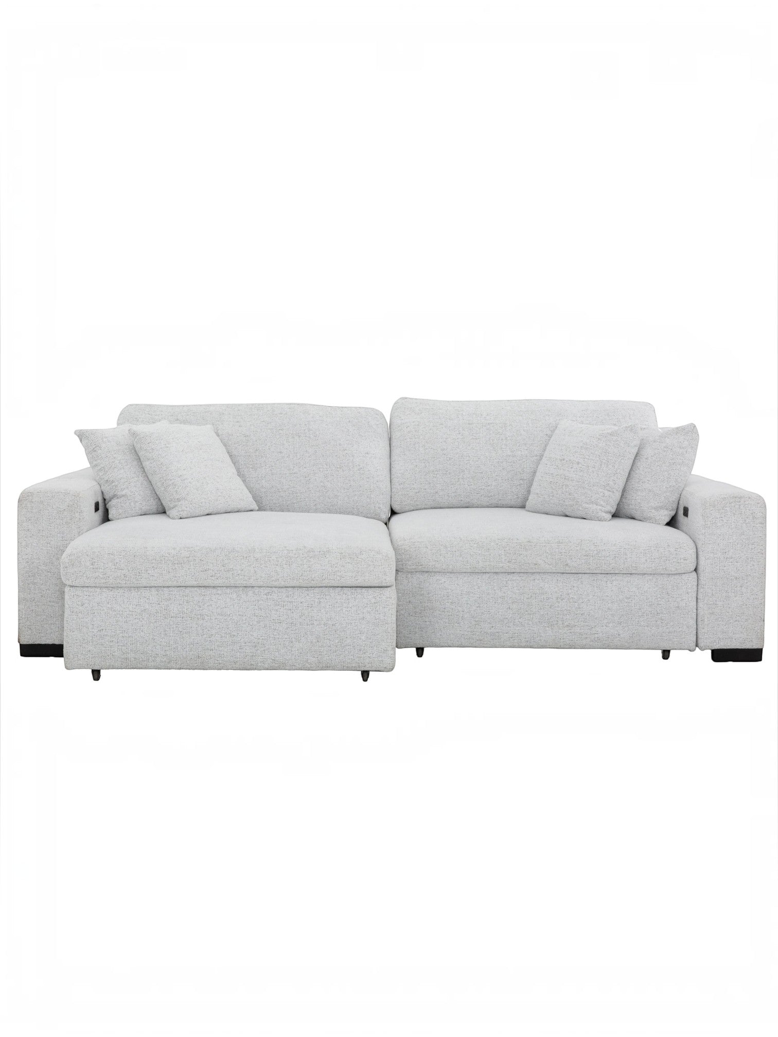 Canapé convertible Sacha de TOCO Meubles en tissu gris pâle avec assise extensible et coussins décoratifs