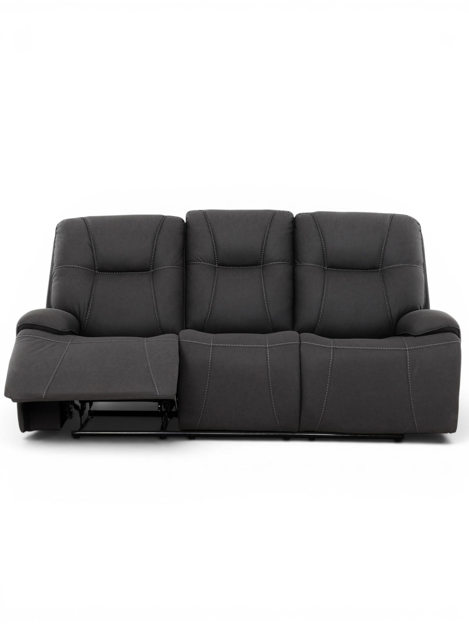 TOCO Meubles - Canapé inclinable gris foncé à 3 places avec repose-pieds relevé, coutures contrastantes et accoudoirs rembourrés.