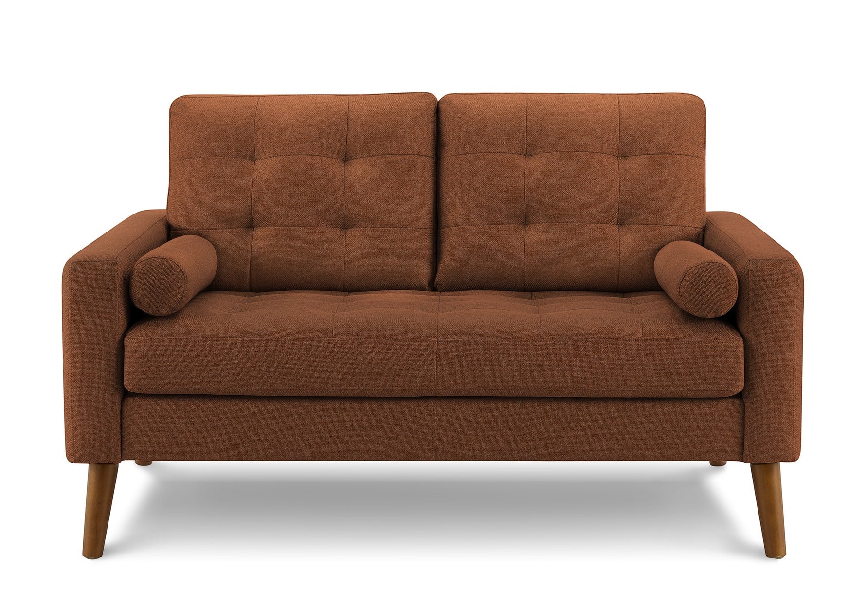 Causeuse Cleopatre TOCO Meubles en tissu marron avec boutons capitonnés et coussins cylindriques.