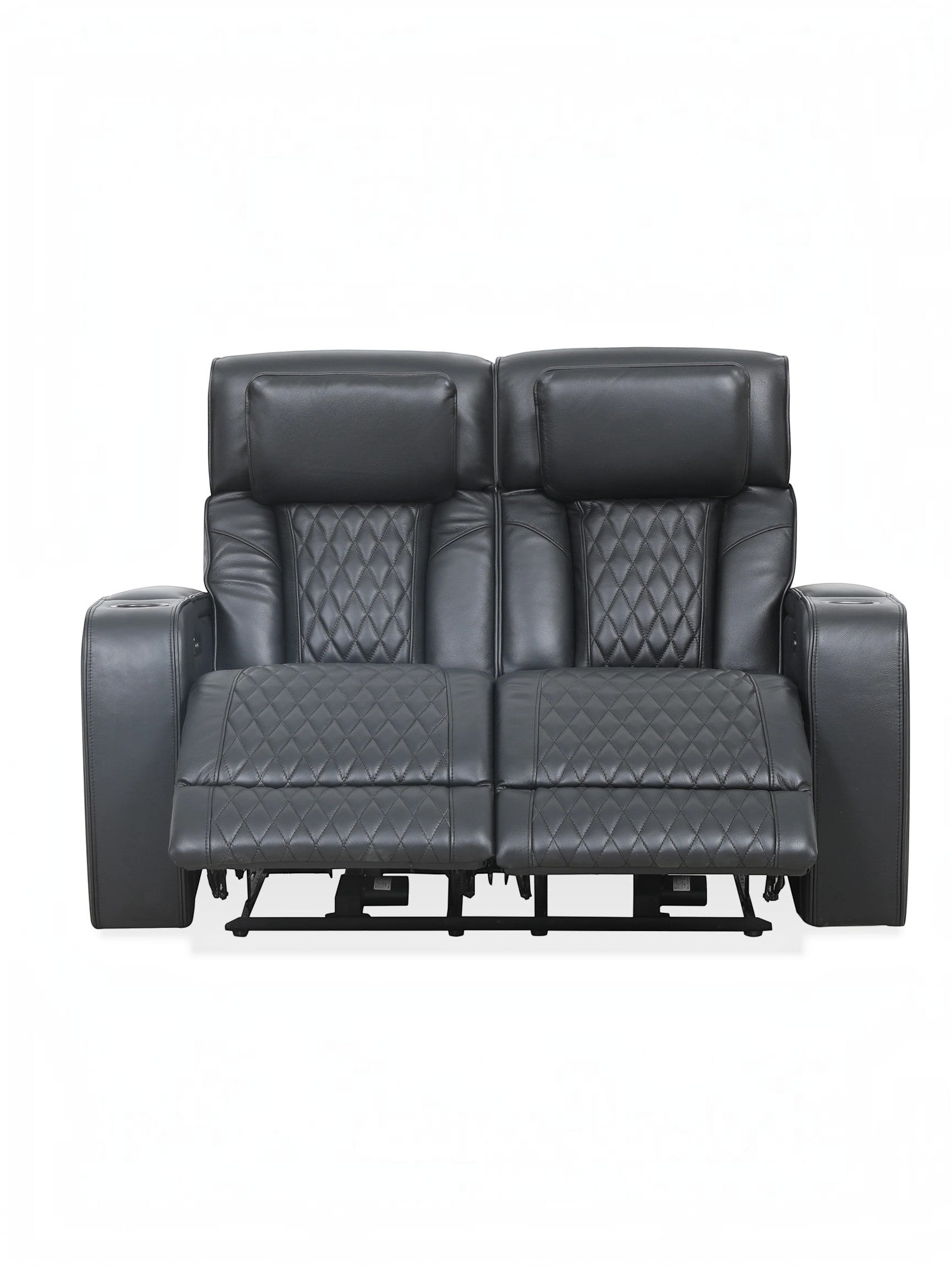 Causeuse inclinable Warren de TOCO Meubles en cuir gris foncé avec surpiqûres en losange et porte-gobelets intégrés.