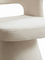 Chaise de cuisine TOCO Meubles Sofia en tissu bouclette beige avec dossier ajouré et assise confortable