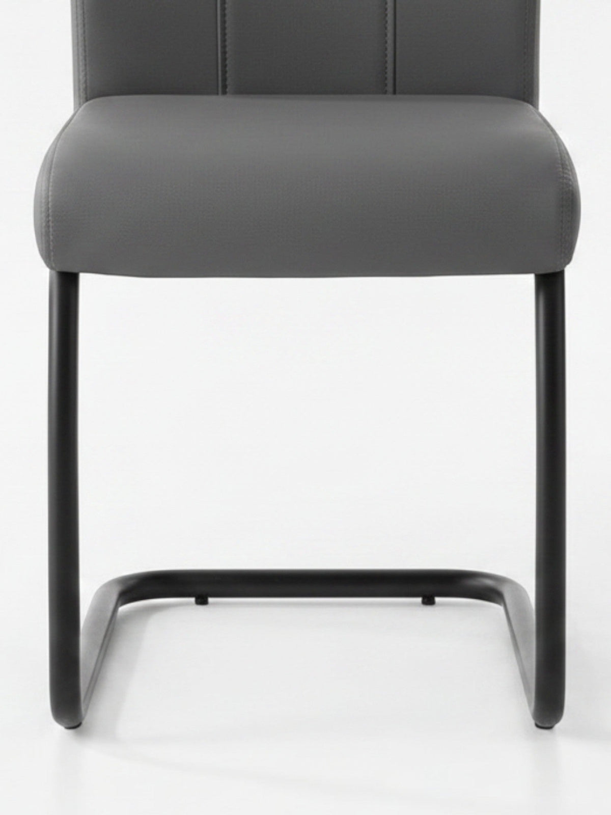 Chaise de cuisine Xena TOCO Meubles avec assise grise en similicuir et structure en métal noir