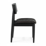 Chaise Transformer TOCO Meubles en hickory fumé, assise rembourrée en tissu gris foncé, design moderne et ergonomique.