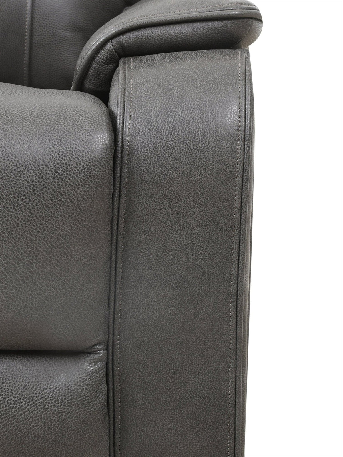 Gros plan sur le revêtement en cuir gris foncé et les coutures détaillées de l'accoudoir du fauteuil TOCO Meubles Lewis