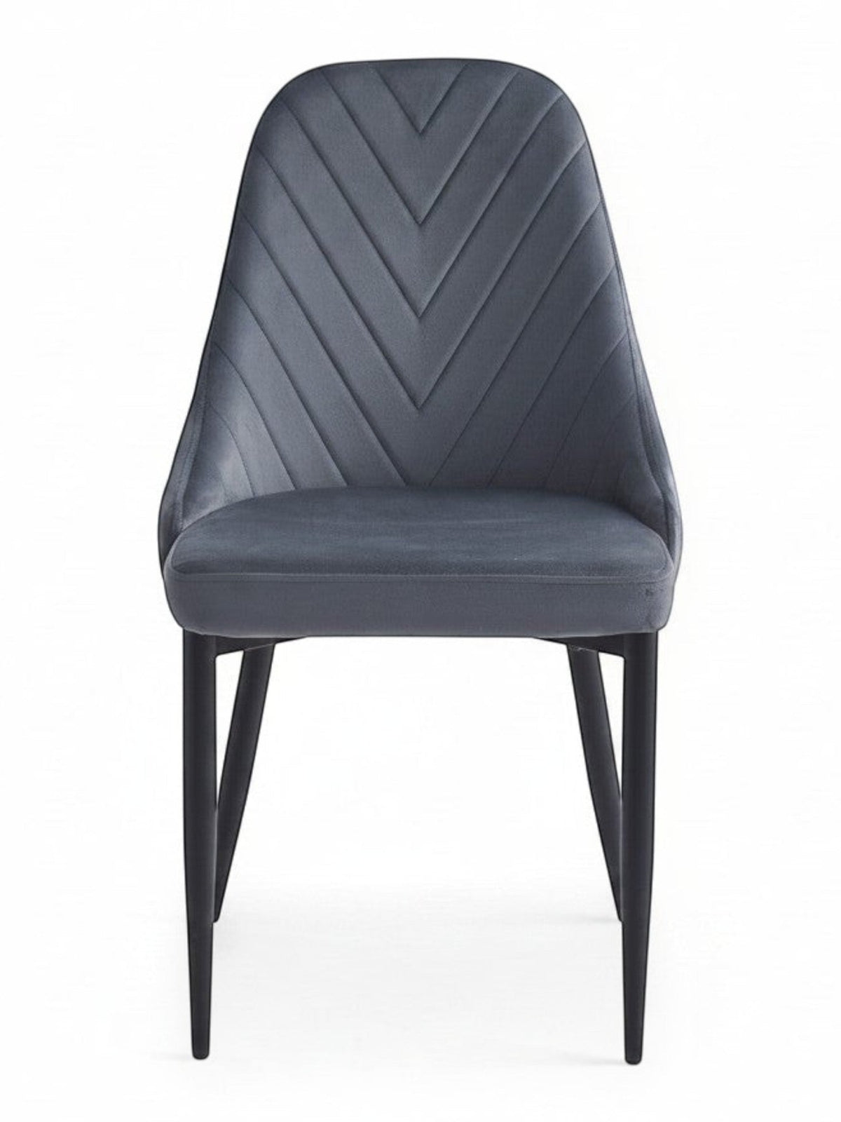 Chaise de salle à manger Jenny TOCO Meubles en velours gris foncé avec coutures chevrons et pieds en acier noir.
