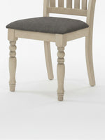 Chaise Monarche 1311 de TOCO Meubles avec structure en bois clair et assise rembourrée en tissu gris foncé