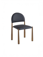 Chaise de salle à manger Ogi TOCO Meubles en similicuir noir avec dossier arrondi et pattes coniques effet noyer