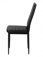 Chaise Remo TOCO Meubles noire en similicuir avec dossier haut et pieds en métal, vue de profil