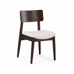 Chaise TOCO Meubles en bois foncé avec assise blanche rembourrée, design moderne et épuré.