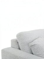 Chaise Sacha TOCO Meubles en tissu gris pâle texturé avec coussin assorti pour un confort moderne
