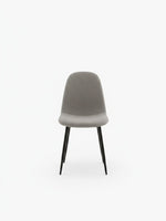 Chaise de salle à manger Noa par TOCO Meubles avec assise en tissu gris et pieds fins en métal noir