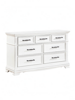 Commode double Florence TOCO Meubles blanche à sept tiroirs avec poignées en nickel noir sur fond blanc