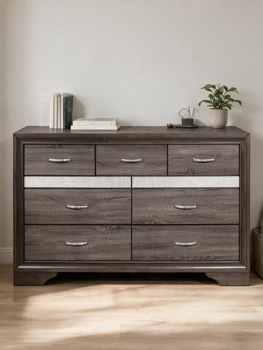 Commode double TOCO Meubles Ines grise avec tiroirs, bande argentée pailletée et poignées chromées à cristaux