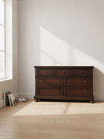 Commode double Talia TOCO Meubles en bois fini cerisier brun avec tiroirs, boutons bronze et pieds boule