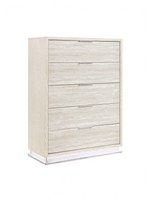 Commode haute TOCO Meubles Éloïse avec cinq tiroirs, cadre blanc et façades gris pâle texturées, style moderne.