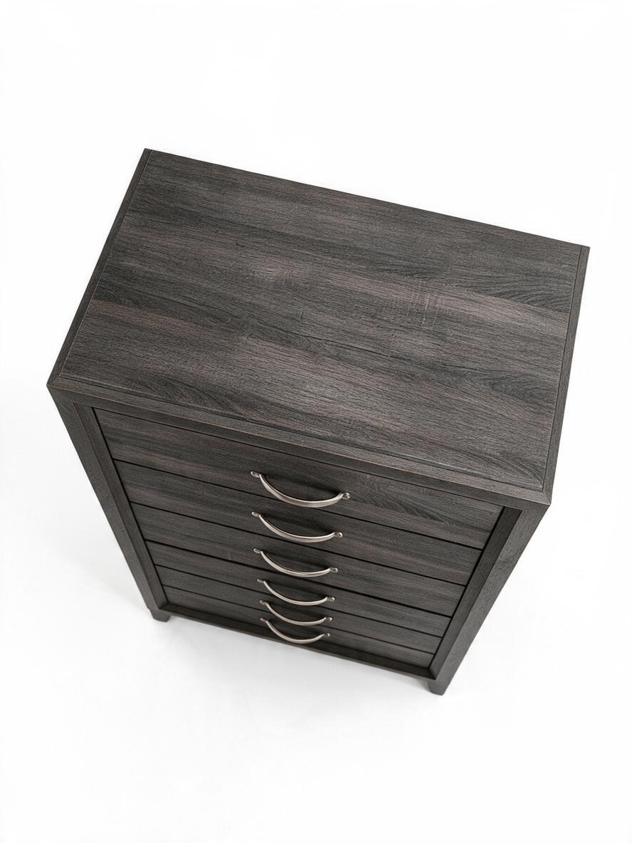 Commode haute Elio TOCO Meubles grise avec cinq tiroirs et poignées en chrome poli, vue en plongée