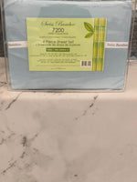 Ensemble de draps TOCO Meubles Swiss Bamboo bleu clair en microfibre, format King avec poches profondes.
