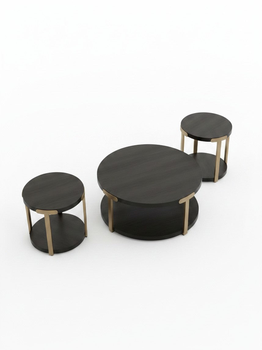Ensemble de trois tables basses TOCO Meubles Shylo rondes avec plateau noir et pieds en finition laiton