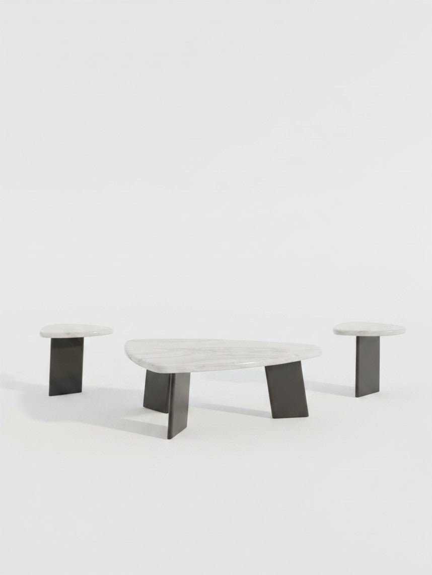 Ensemble de trois tables basses Hino TOCO Meubles avec plateaux effet marbre gris et pieds noirs modernes