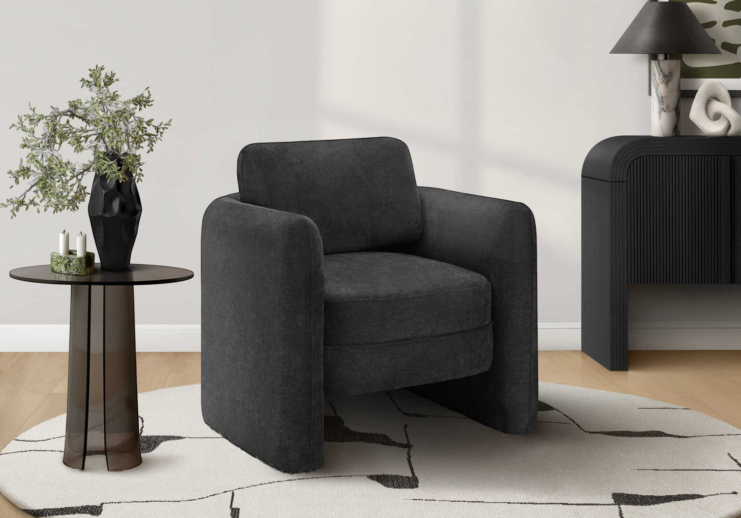 Fauteuil d'appoint Altea TOCO Meubles gris foncé, style tonneau, dossier incurvé, rembourrage confortable pour salon.
