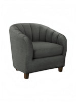 Fauteuil d'appoint TOCO Meubles Noella gris foncé au design tonneau avec dossier arrondi et pieds en bois massif
