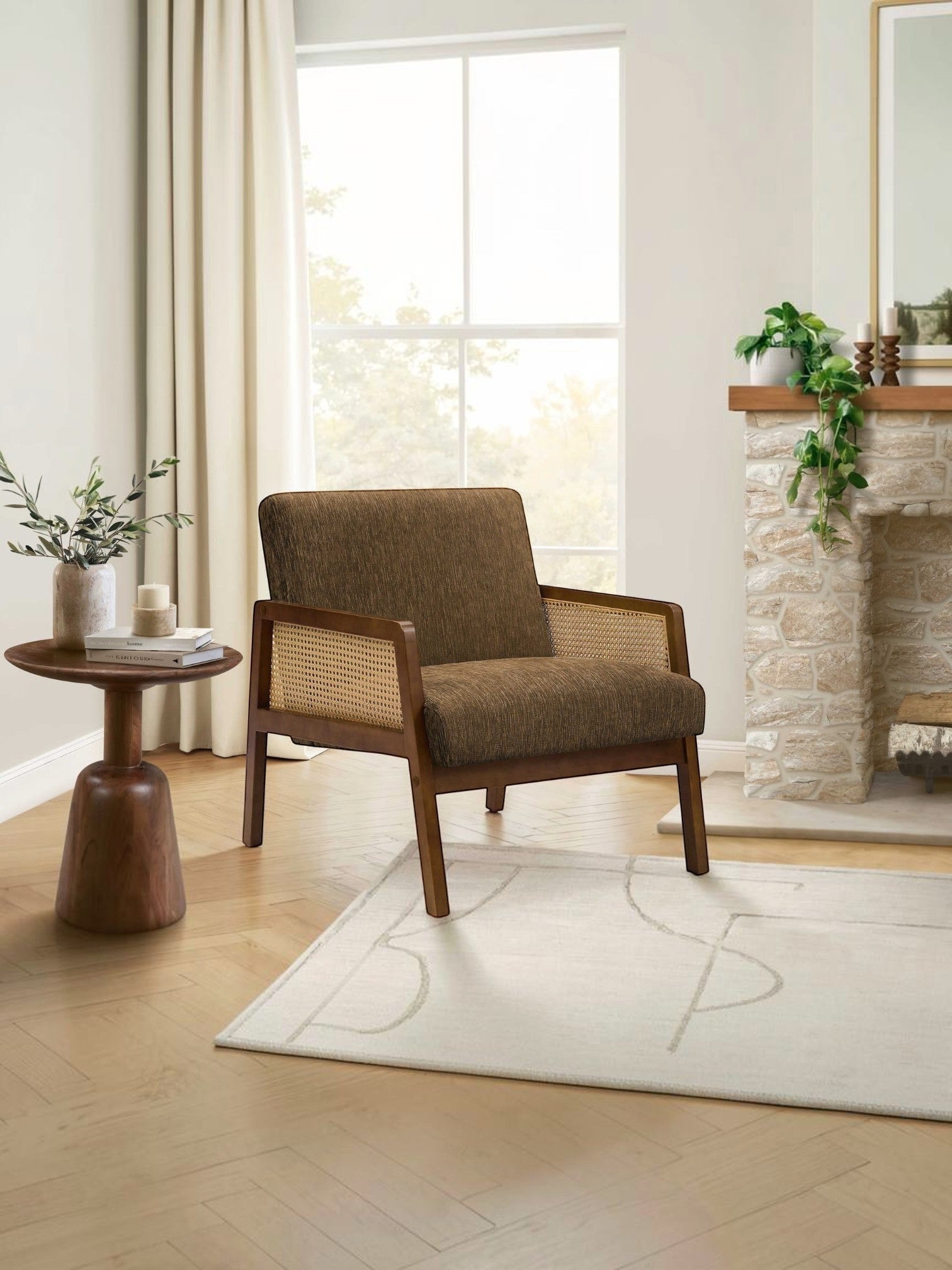 Fauteuil d'appoint TOCO Meubles Brice marron avec accoudoirs en cannage et structure en bois